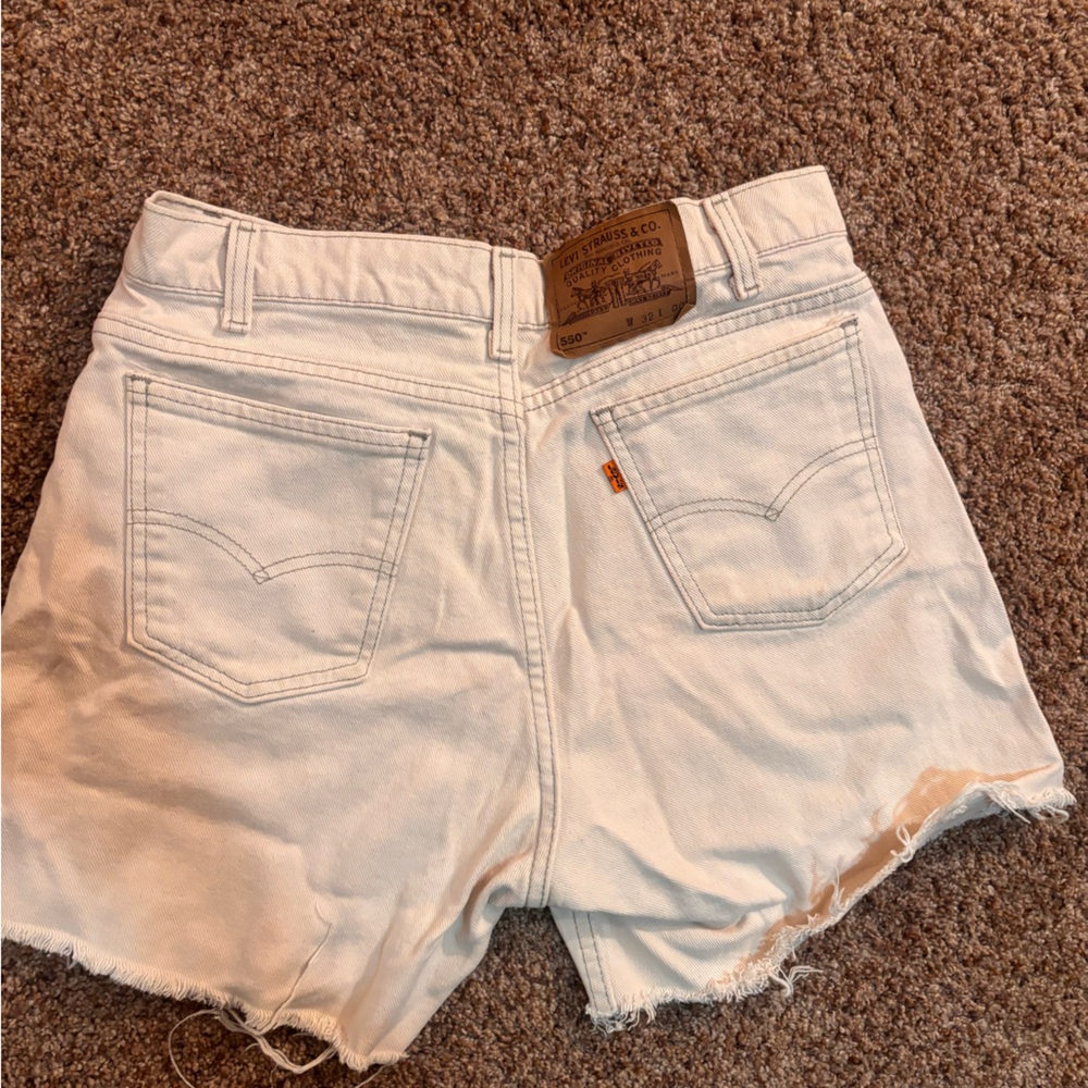 Vintage Levi’s White Frayed Hem Jean Shorts